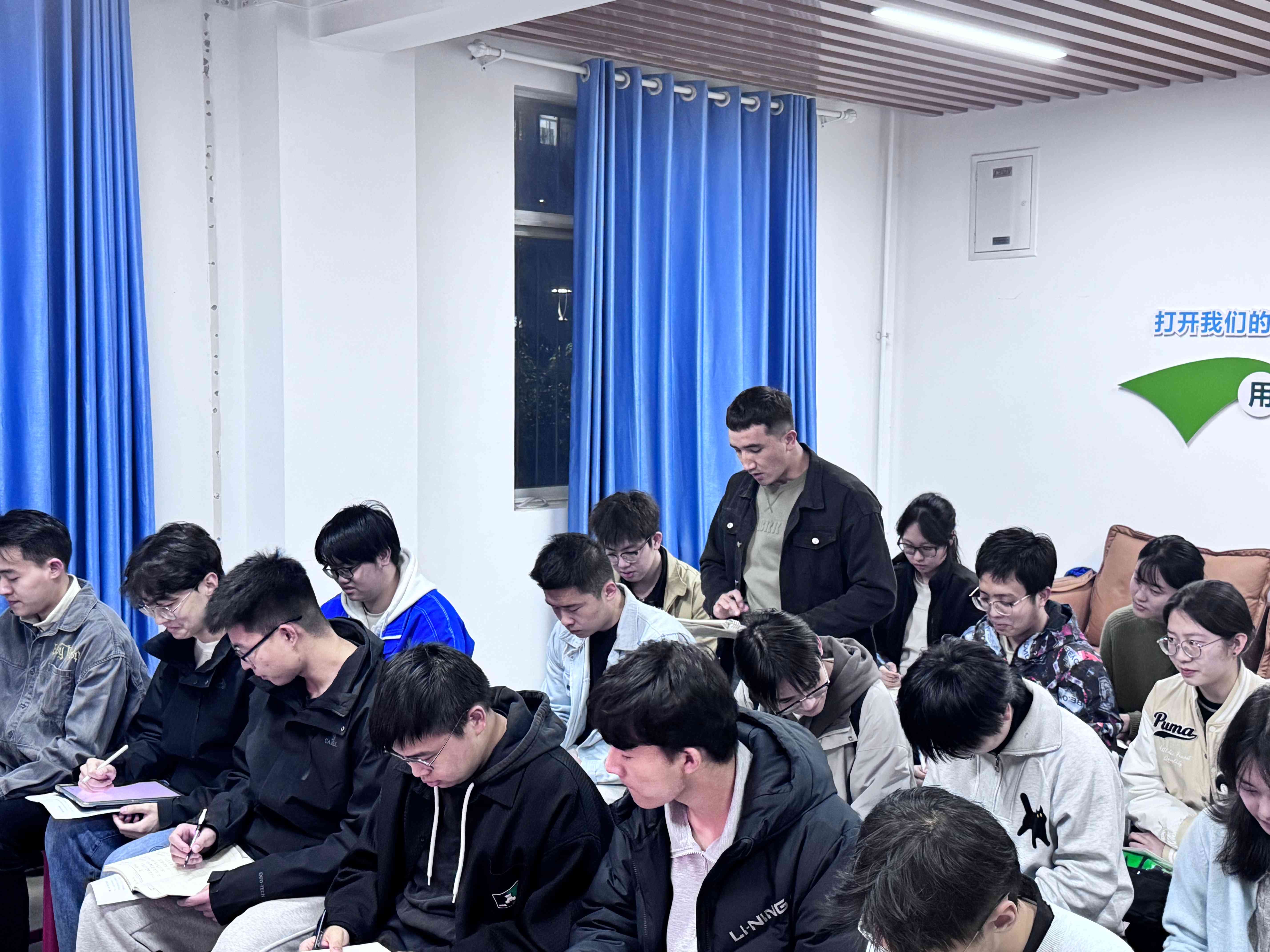 151742019353959451.jpg 151742019353959451.jpg